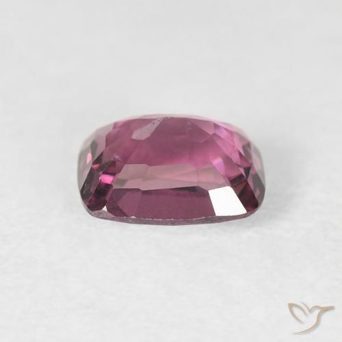 Espinela Púrpura medio natural de 0.98 ct, Forma Cojín, VS