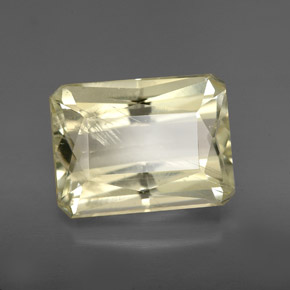 espodumeno Amarillo claro natural de 6.86 ct, corte esmeralda, VS-SI