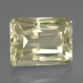 espodumeno Amarillo claro natural de 7.32 ct, corte esmeralda, VS