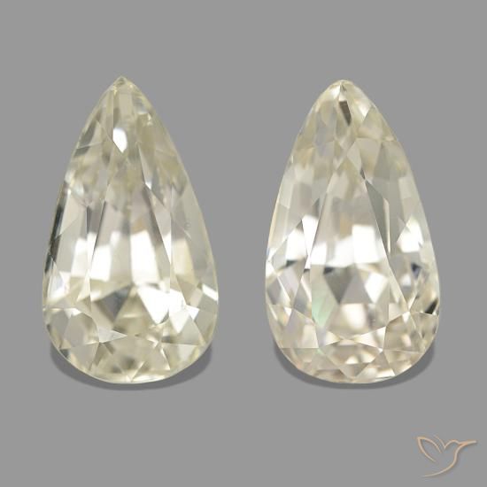 Espodumena amarillo de 30,94 ct, en forma de pera, VVS-VS