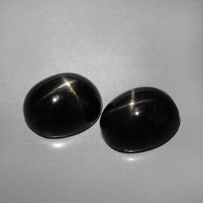 Gemas de diopsido estrella negro natural de  ct, corte óvalo, opaco