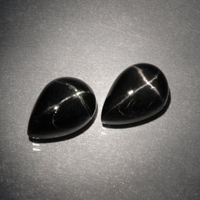 Gemas de diopsido estrella negro natural de  ct, en forma de pera, opaco
