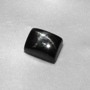 Diopsido estrella negro natural de 1,82 ct, baguette, opaco