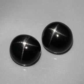Gemas de diopsido estrella negro natural de  ct, corte redondo, opaco