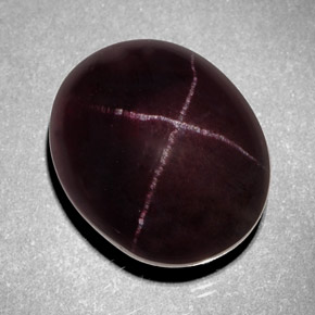 Granate estrella rojo natural de 16,05 ct, corte óvalo, opaco