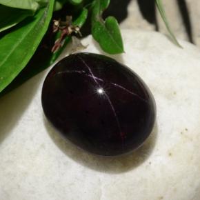 Granate estrella negro natural de 31,18 ct, corte óvalo, opaco