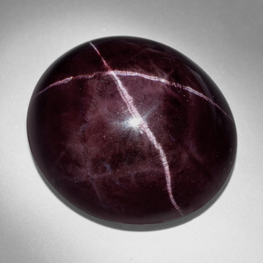 Granate estrella rojo natural de 159,09 ct, corte óvalo, opaco
