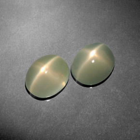 Gemas de piedra de luna estrella verde natural de  ct, transparente, transparente / translúcido