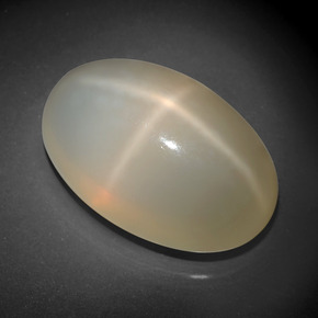 Piedra de luna estrella crema natural de 33,90 ct, corte óvalo, translúcido
