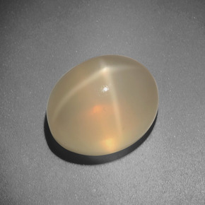 Piedra de luna estrella crema natural de 5,51 ct, corte óvalo, translúcido