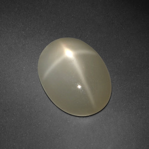Piedra de luna estrella crema natural de 6,69 ct, corte óvalo, translúcido