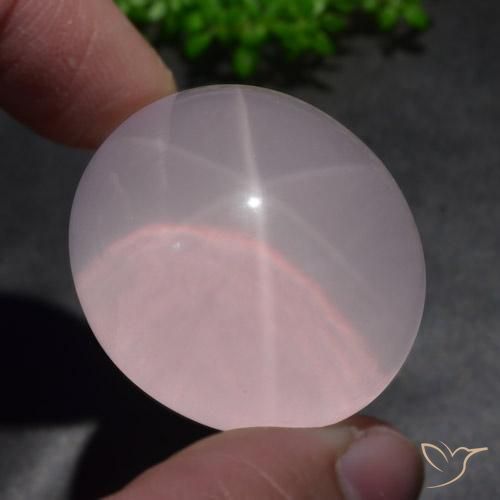 Cuarzo rosa estrella Rosado claro natural de 156.55 ct, Ovalada, Translúcido