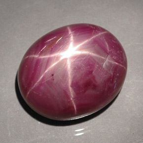 Rubí estrella rojo natural de 31,05 ct, corte óvalo, opaco