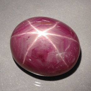 Rubí estrella rojo natural de 31,05 ct, corte óvalo, opaco