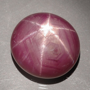 Rubí estrella rojo natural de 31,54 ct, corte óvalo, opaco