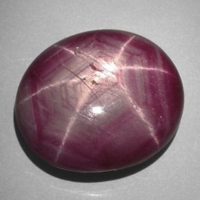 Rubí estrella rojo natural de 45,11 ct, corte óvalo, opaco