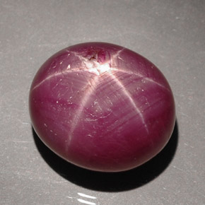 Rubí estrella rojo natural de 27,59 ct, corte óvalo, opaco