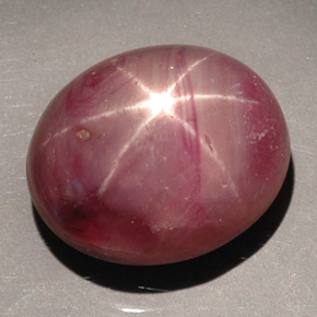 Rubí estrella rojo natural de 36,27 ct, corte óvalo, opaco