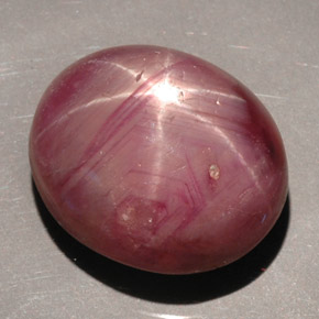 Rubí estrella rojo natural de 36,27 ct, corte óvalo, opaco