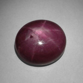 Rubí estrella rojo natural de 32,36 ct, corte óvalo, opaco