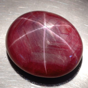 Rubí Estrella Rojo púrpura natural de 37.92 ct, Corte Óvalo, Opaco