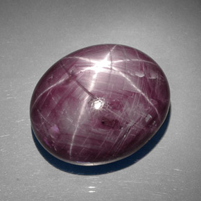 Rubí estrella rojo natural de 89,27 ct, corte óvalo, opaco