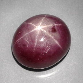 Rubí estrella rojo natural de 37,86 ct, corte óvalo, opaco