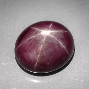Rubí estrella rojo natural de 30,60 ct, corte óvalo, opaco