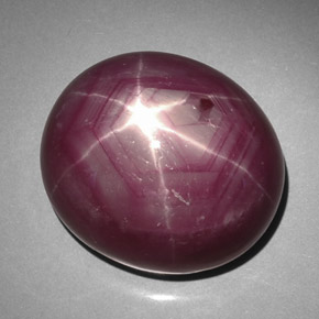 Rubí estrella rojo natural de 50,61 ct, corte óvalo, opaco