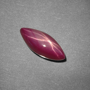 Rubí estrella rojo natural de 2,37 ct, marquesa, opaco