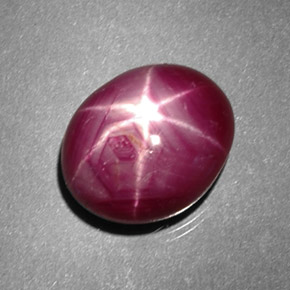 Rubí estrella rojo natural de 6,65 ct, corte óvalo, opaco