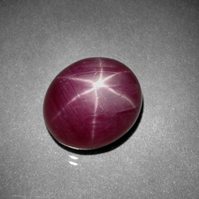 Rubí estrella rojo natural de 7,15 ct, corte óvalo, opaco