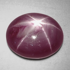 Rubí estrella rojo natural de 6,68 ct, corte óvalo, opaco