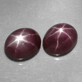 Gemas de rubí estrella rojo natural de  ct, corte óvalo, translúcido
