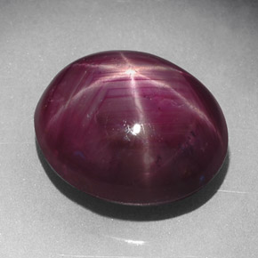 Rubí estrella rojo natural de 7,02 ct, corte óvalo, opaco