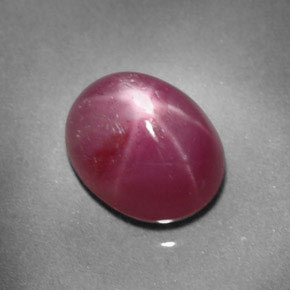 Rubí estrella rojo natural de 2,20 ct, corte óvalo, opaco