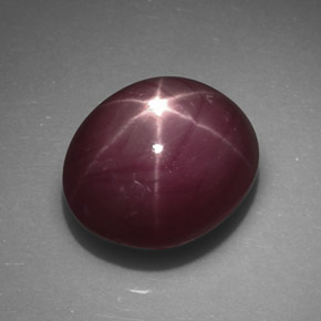 Rubí estrella rojo natural de 5,46 ct, corte óvalo, opaco