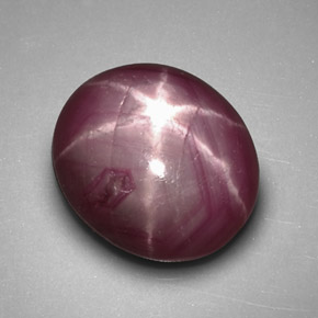 Rubí estrella rojo natural de 3,96 ct, corte óvalo, opaco