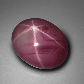 Rubí estrella rojo natural de 4,09 ct, corte óvalo, opaco