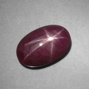Rubí estrella rojo natural de 1,62 ct, corte óvalo, opaco
