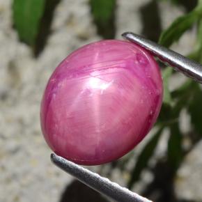 Rubí estrella rojo natural de 4,47 ct, corte óvalo, opaco