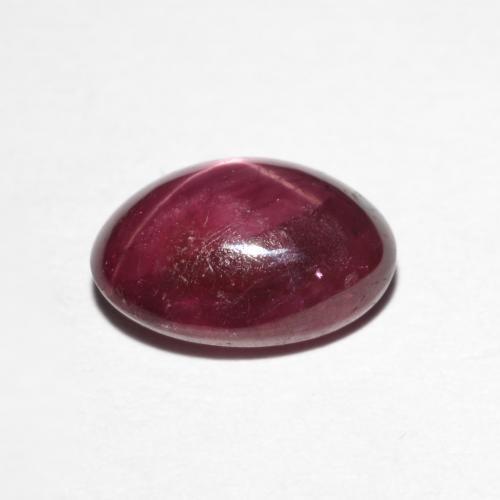 Rubí estrella rojo natural de 3,19 ct, corte óvalo, opaco