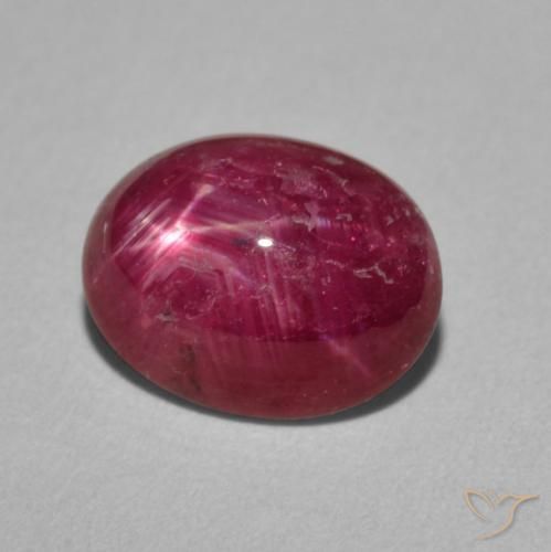 Rubí estrella púrpura natural de 4,76 ct, corte óvalo, opaco