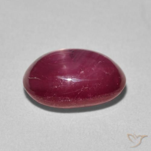 rubí estrella Rojo mermelada natural de 3.63 ct, Ovalada, Opaco