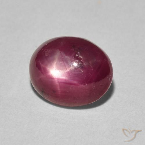 rubí estrella Carmesí intenso natural de 3.29 ct, Ovalada, Opaco