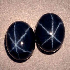 Gemas de zafiro estrella azul natural de  ct, corte óvalo, opaco