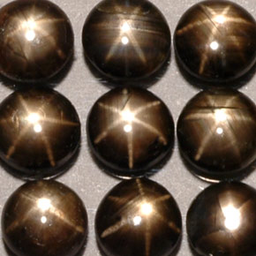 Gemas de zafiro estrella negro natural de  ct, corte redondo, translúcido