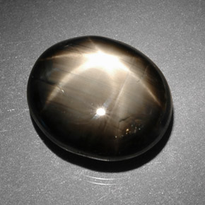 Zafiro estrella negro natural de 17,16 ct, corte óvalo, opaco