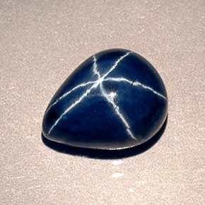 Zafiro estrella Azul natural de 2.80 ct, En forma de pera, Opaco