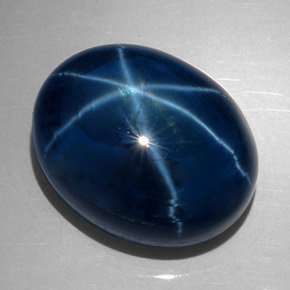 Zafiro estrella azul natural de 62,28 ct, corte óvalo, opaco
